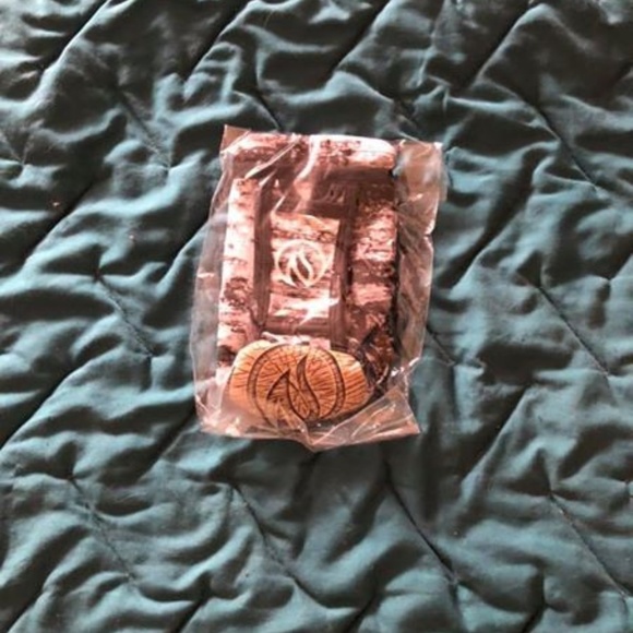 INKnBURN Mystery Box Water Bottle Holder - Picture 1 of 1